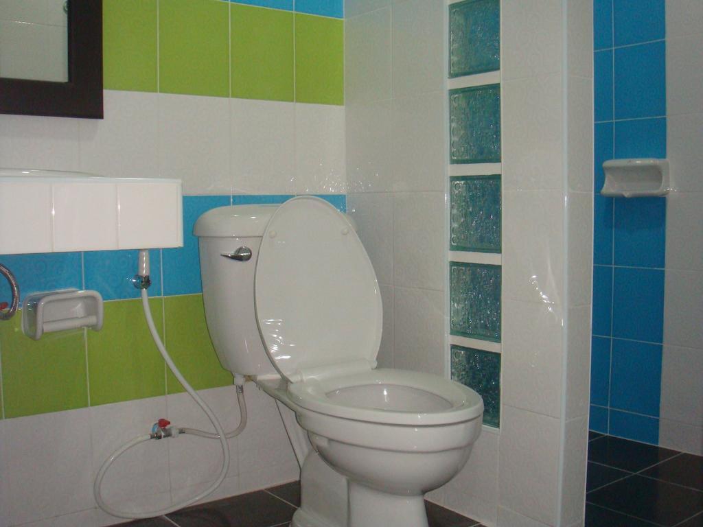 The Target Residence Чианг Рай Екстериор снимка